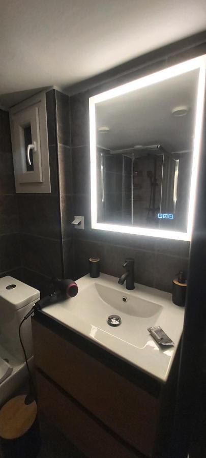 Sky Nomads Apartman Szaloniki Kültér fotó