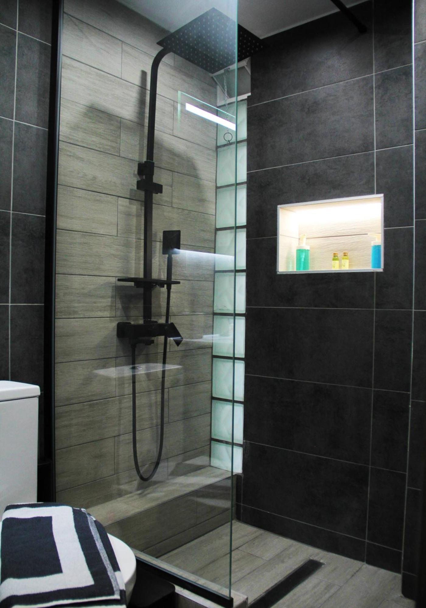 Sky Nomads Apartman Szaloniki Szoba fotó